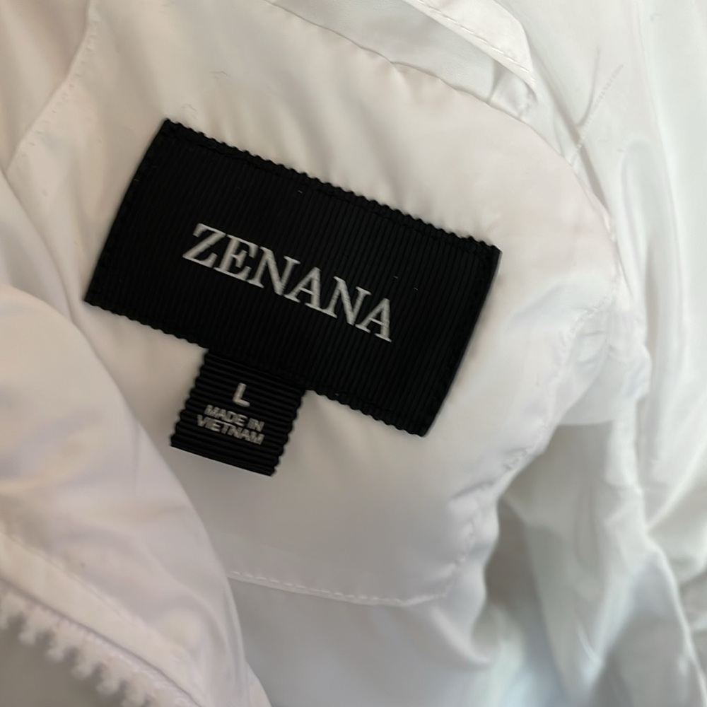 Never worn White Puffer Jacket - Picture 3 of 6